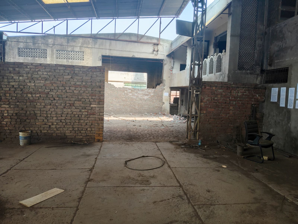Industrial Plot with Factory Building for Sale in Goraya — photo 45