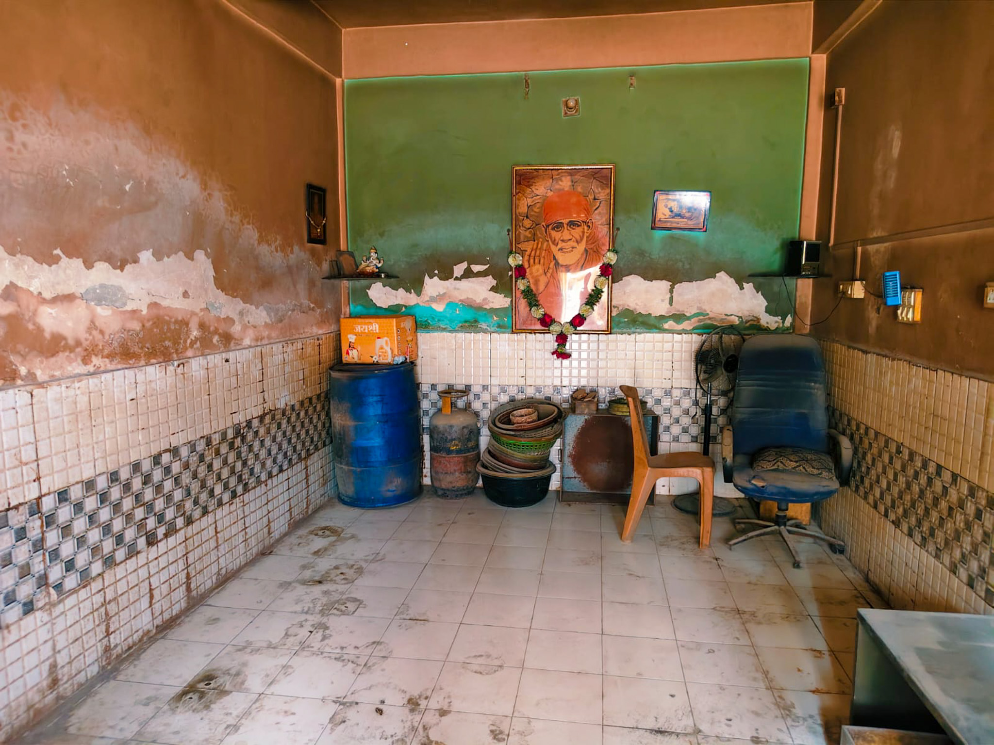 Shops for Sale in JUNAGADH, Junagadh — photo 5