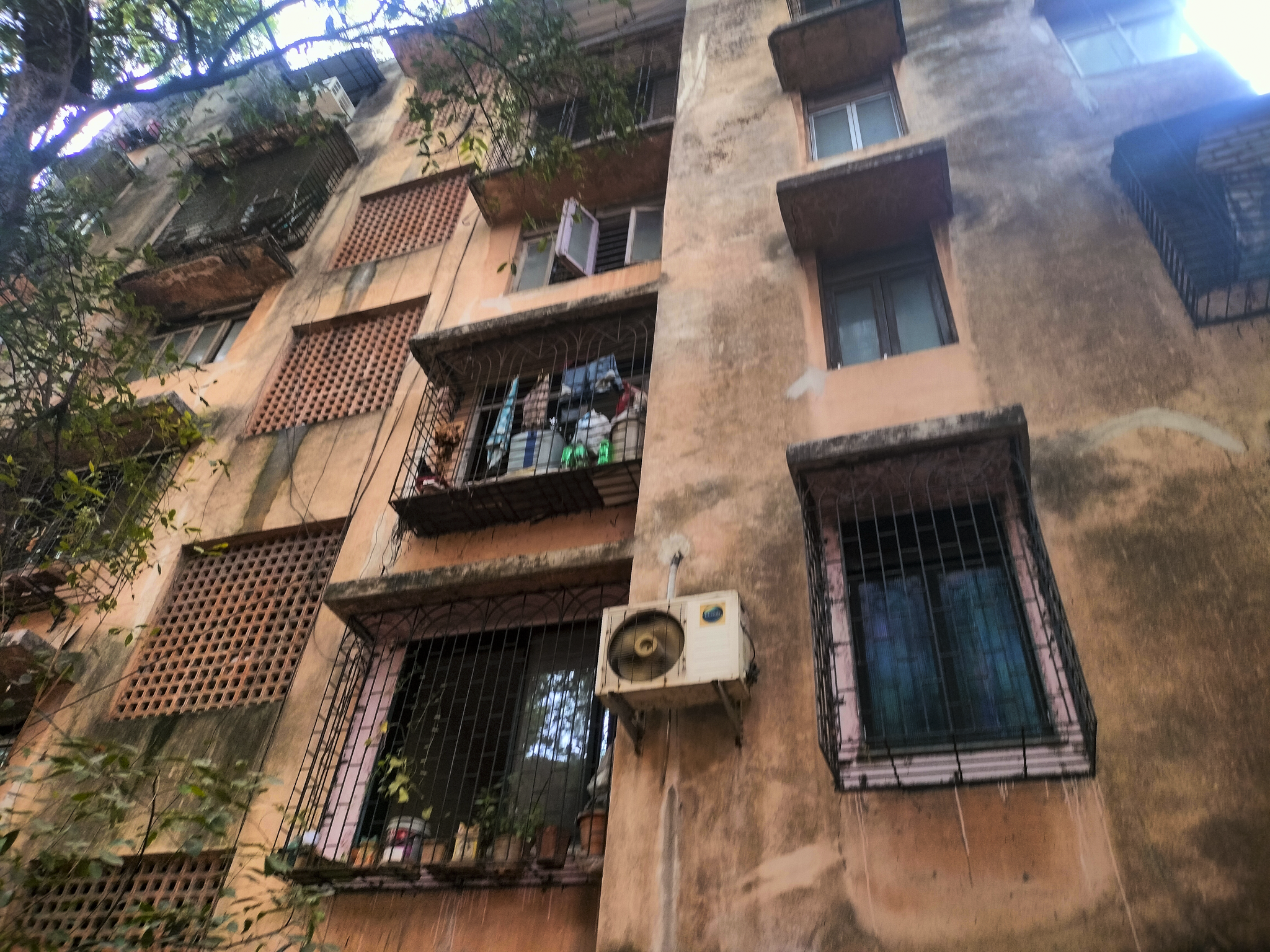 Flat for Sale in Laxmi Narayan Co-operative Housing Society Ltd, THANE, Thane — photo 1
