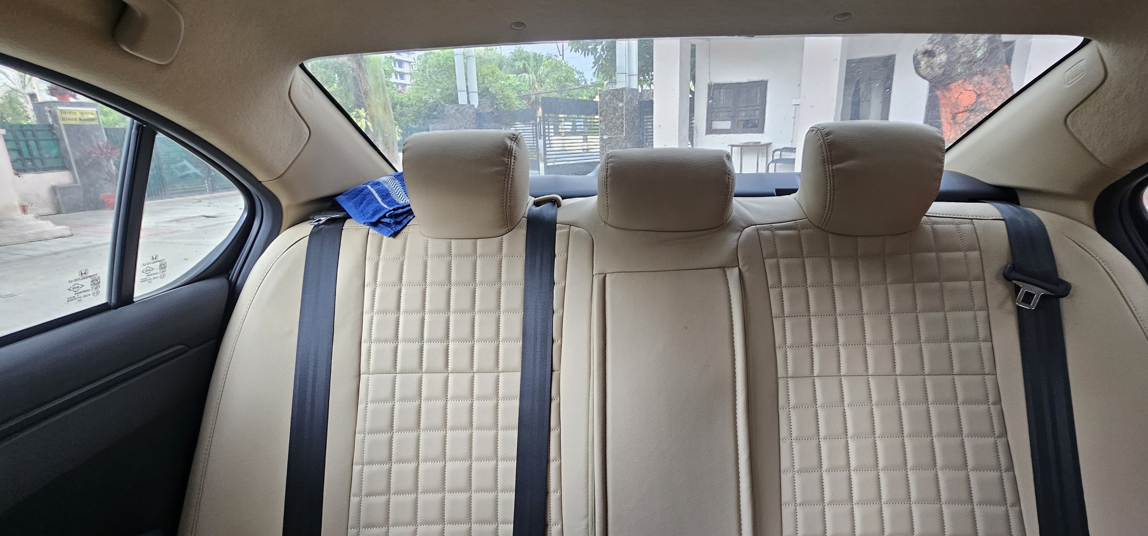 Honda Amaze 3RD Gen V MT for Sale in 209, Aadrash Gram, Rishikesh, Dehradun, Uttrakhand-249201, Dehradun — photo 3