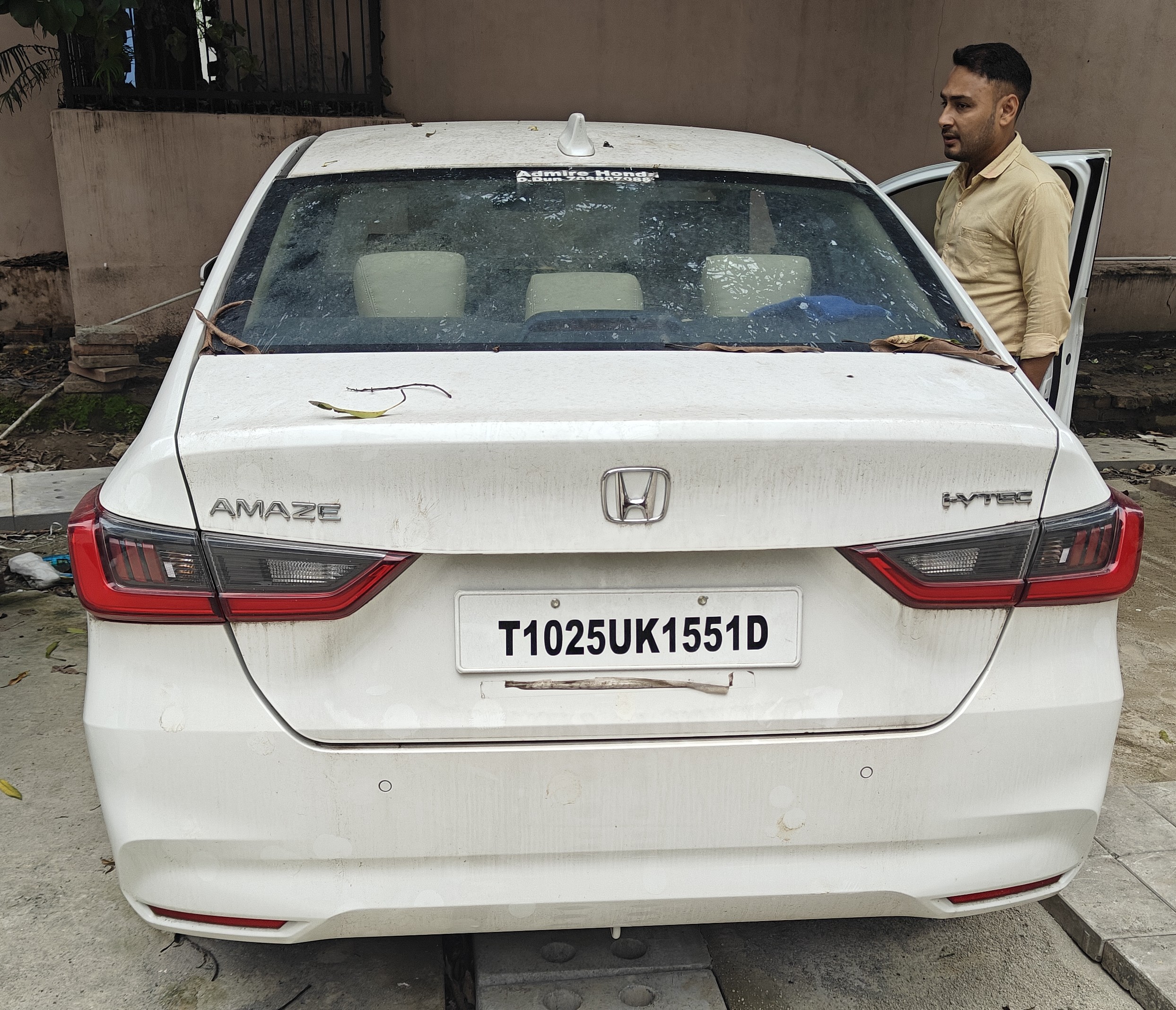 Honda Amaze 3RD Gen V MT for Sale in 209, Aadrash Gram, Rishikesh, Dehradun, Uttrakhand-249201, Dehradun — photo 8