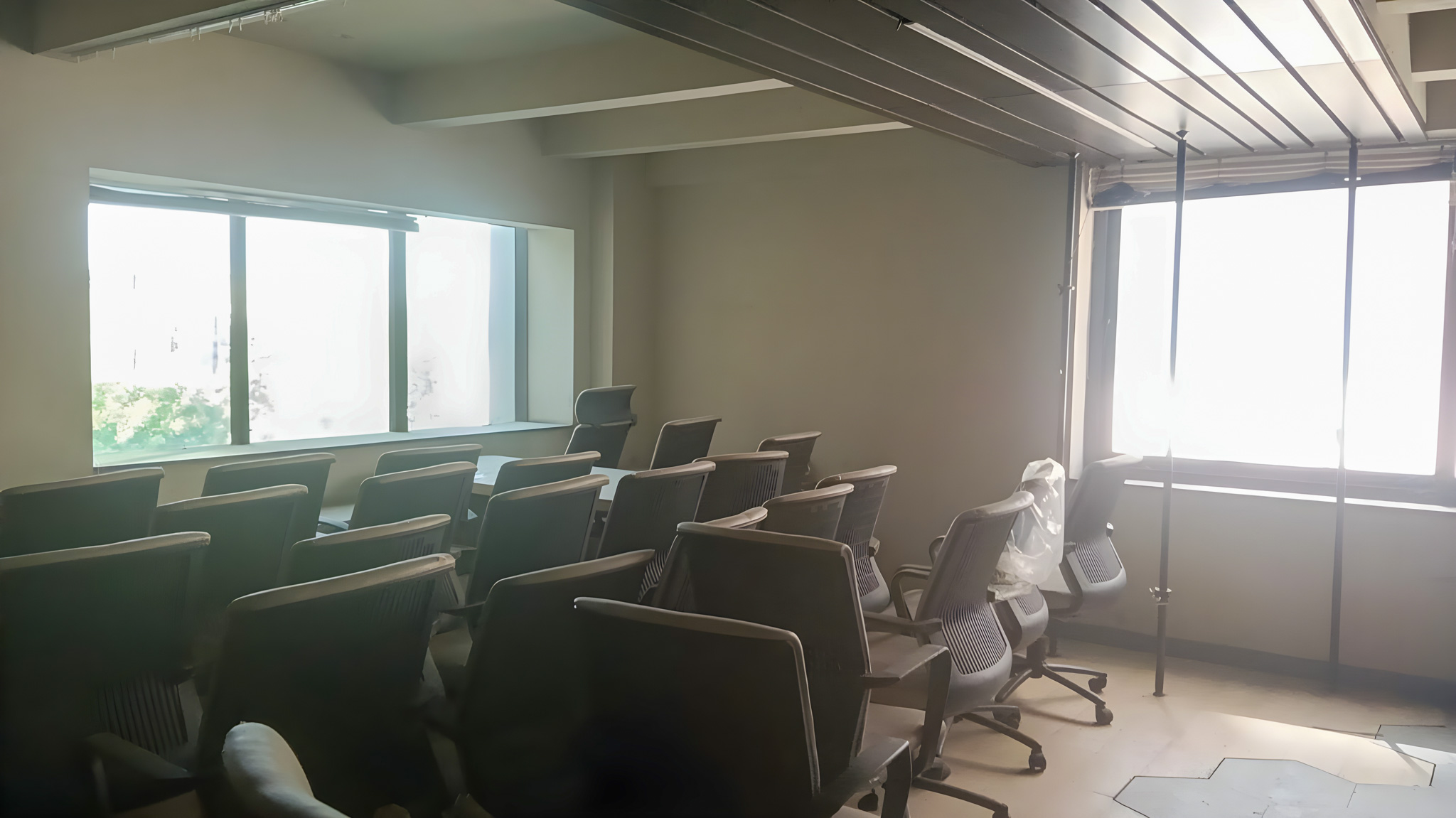 Office for Sale in satellite, Ahmedabad — photo 13