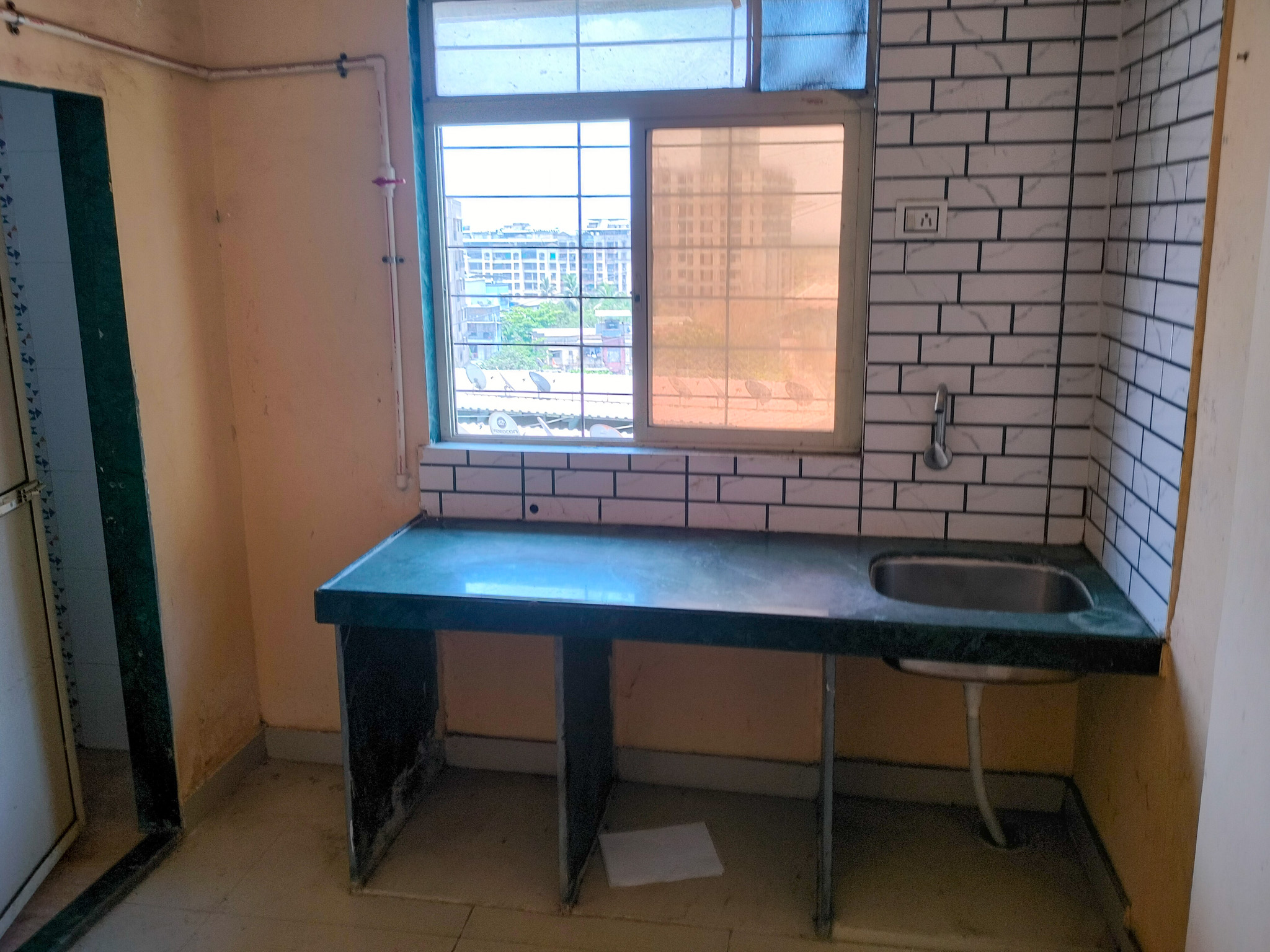 2 BHK Flat for Sale in Hari Gurav Apartment, Thane, Thane — photo 6