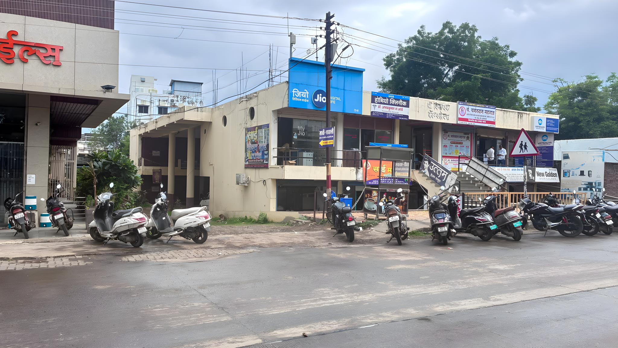 Shops for Sale in Warud — photo 8