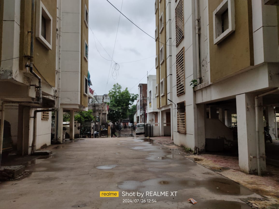 Flat for Sale in Vadodara — photo 9