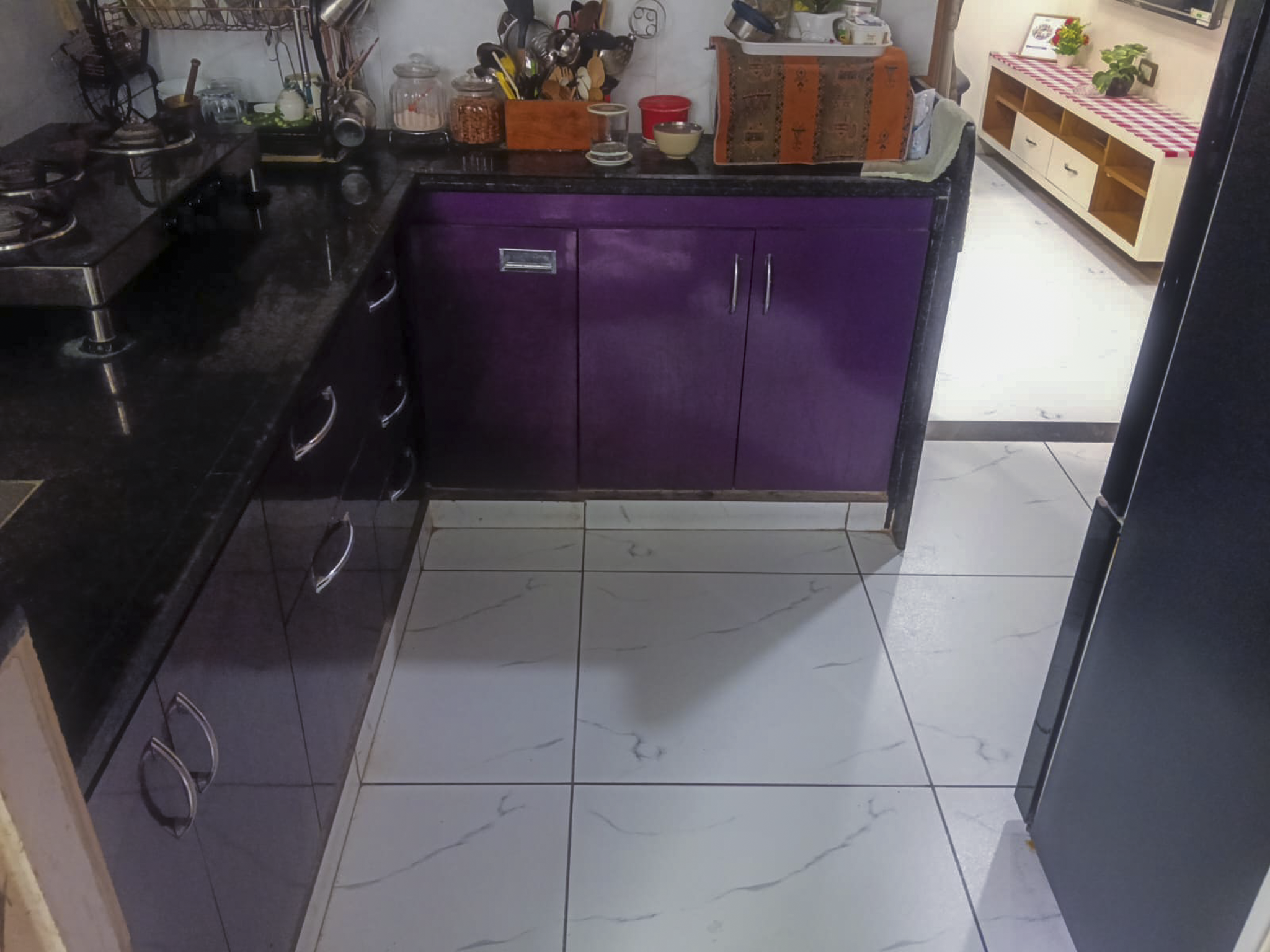 Flat for Sale in Ahmedabad — photo 2