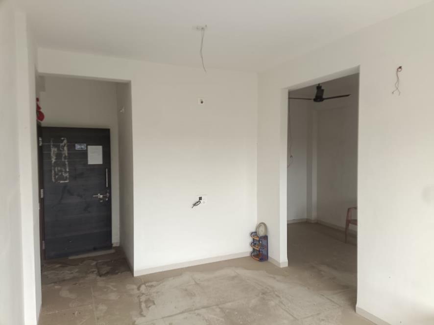 Flat for Sale in Valsad — photo 1