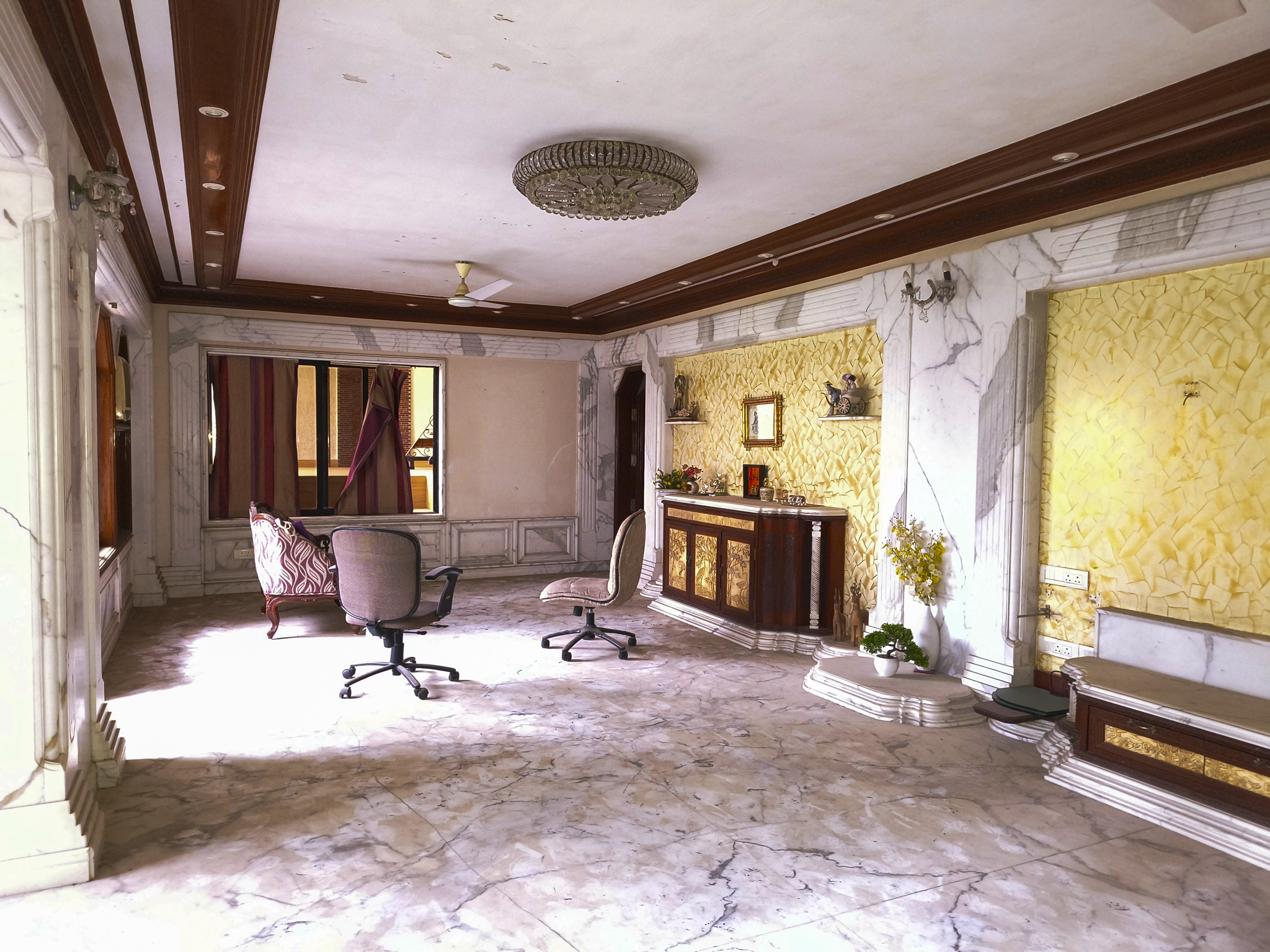 4 BHK Flat for Sale in DEVPOOJA CHS LTD, Santacruz (West), Mumbai — photo 1