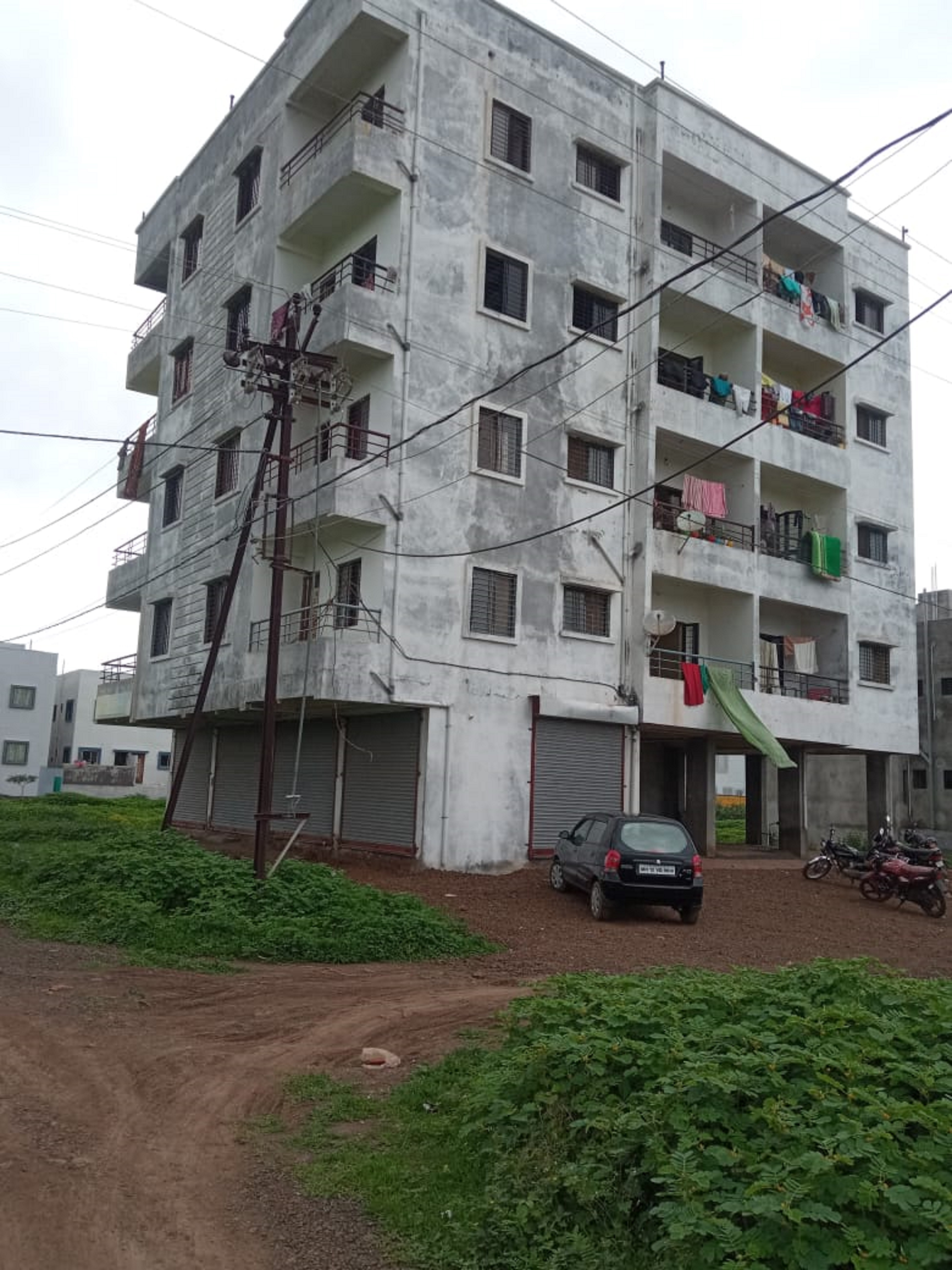 Flat for Sale in Deola — photo 1