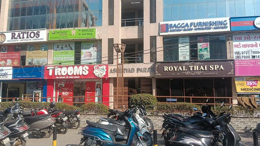Shops for Sale in Ahmedabad — photo 2