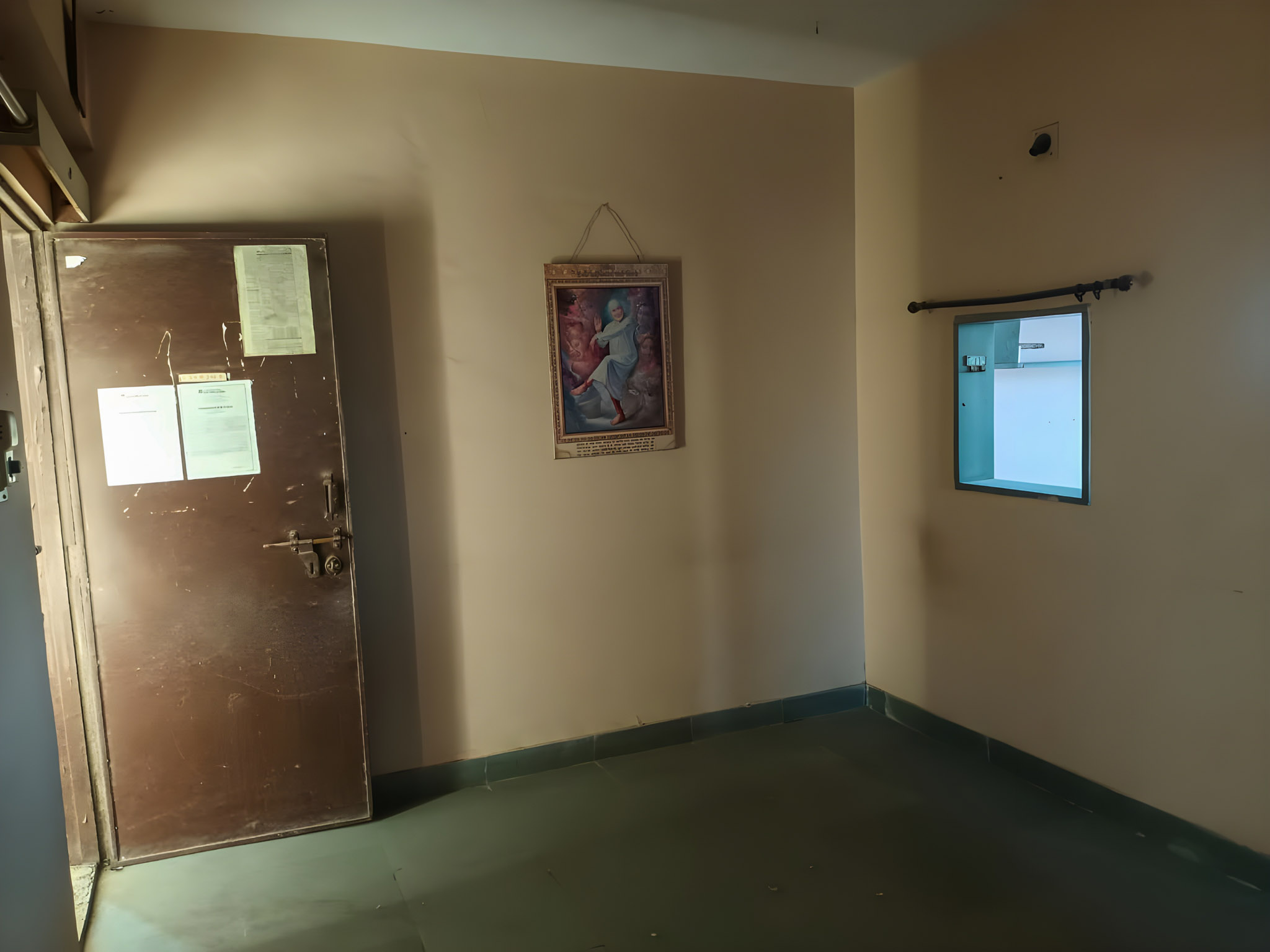 Flat for Sale in SHRI DUTT NIWAS APPARTMENT CO. OP. HOUSING SOC. LTD., DANDIA BAZAAR, VADODARA, Vadodara — photo 8