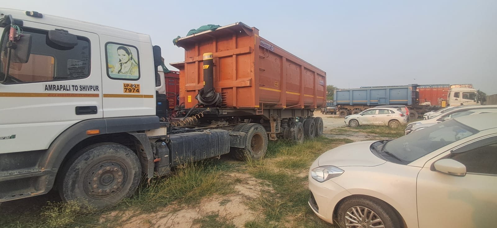 Commercial Truck for Sale in Gaura Kala — photo 6
