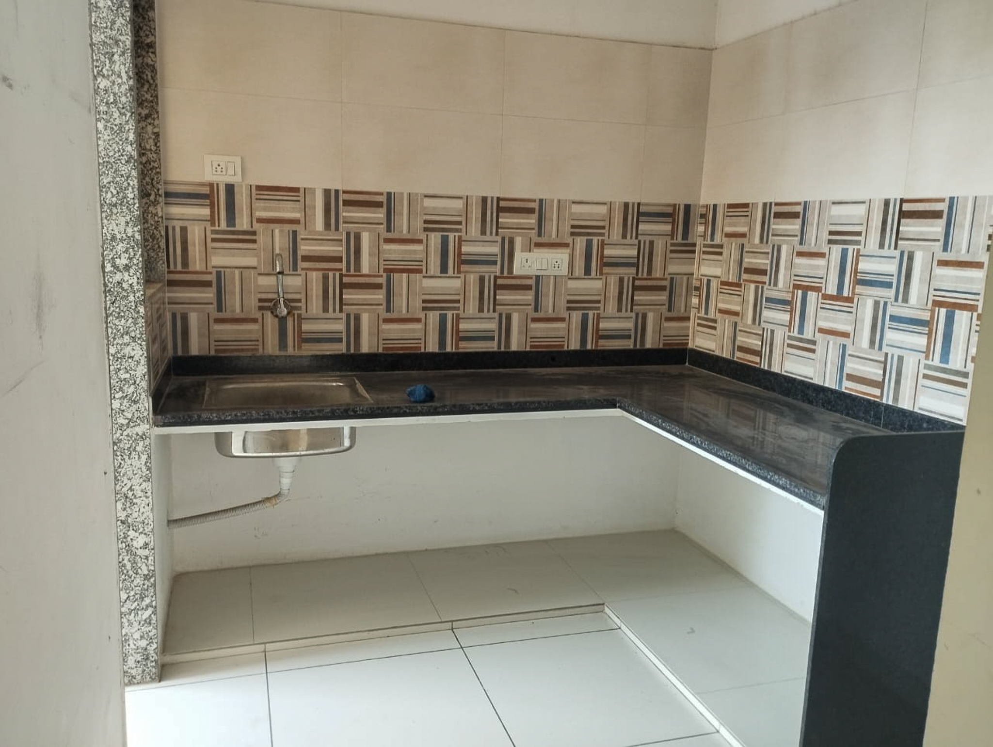 Flat for Sale in AARYA ELEGANCE, BIL, Vadodara — photo 11