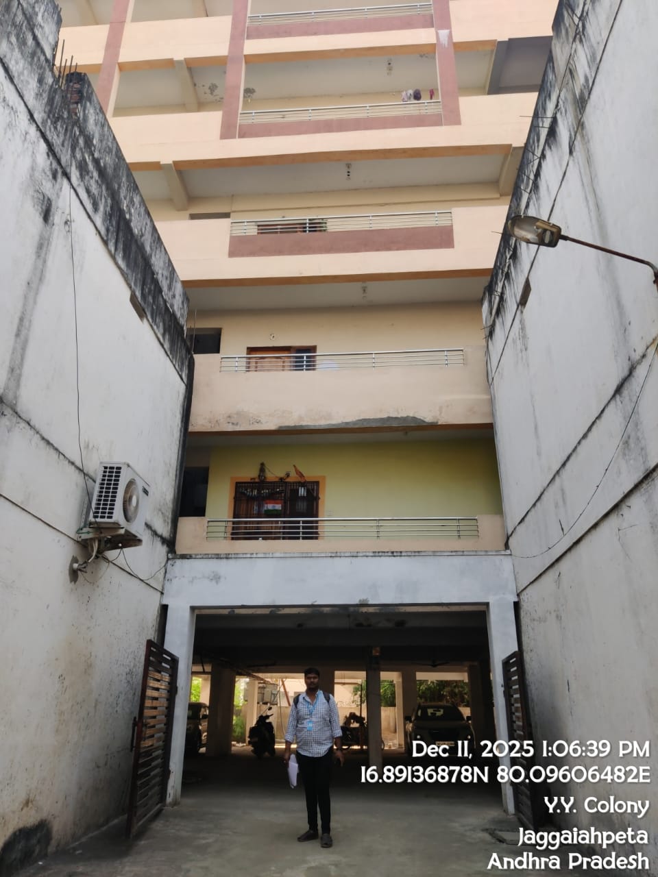 2 BHK Flat for Sale in BALAJI TOWERS, JAGGAIAHPET, Dondapadu Kakathiya Cement Factory — photo 1