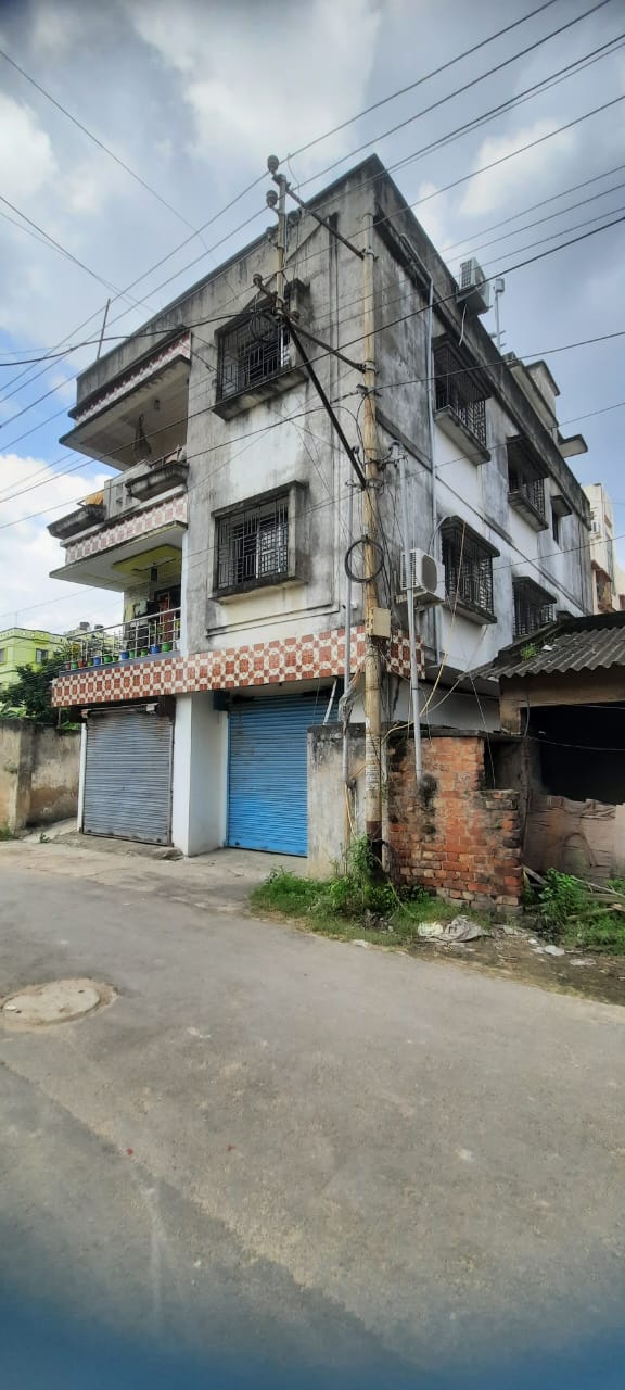 2 BHK Flat for Sale in MUKUNDAPUR DASPARA GREENLAND NEAR RN TAGORE HOSPITAL, Kolkata — photo 3