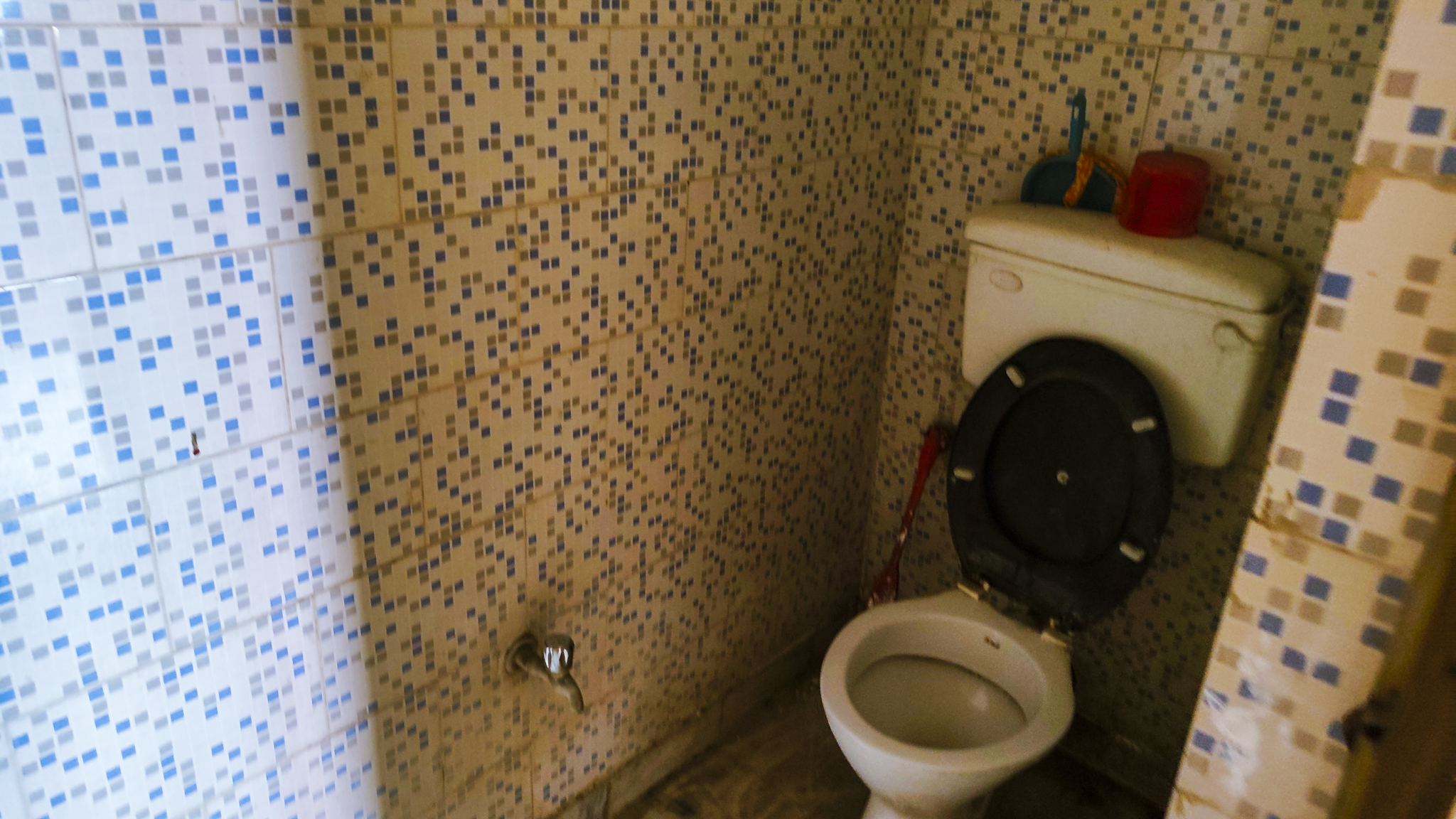 2 BHK Flat for Sale in Sushil Apartment, Rakhal Mukherjee Road Sarsuna Behala beside Sishu Kalyan School, Kolkata — photo 3