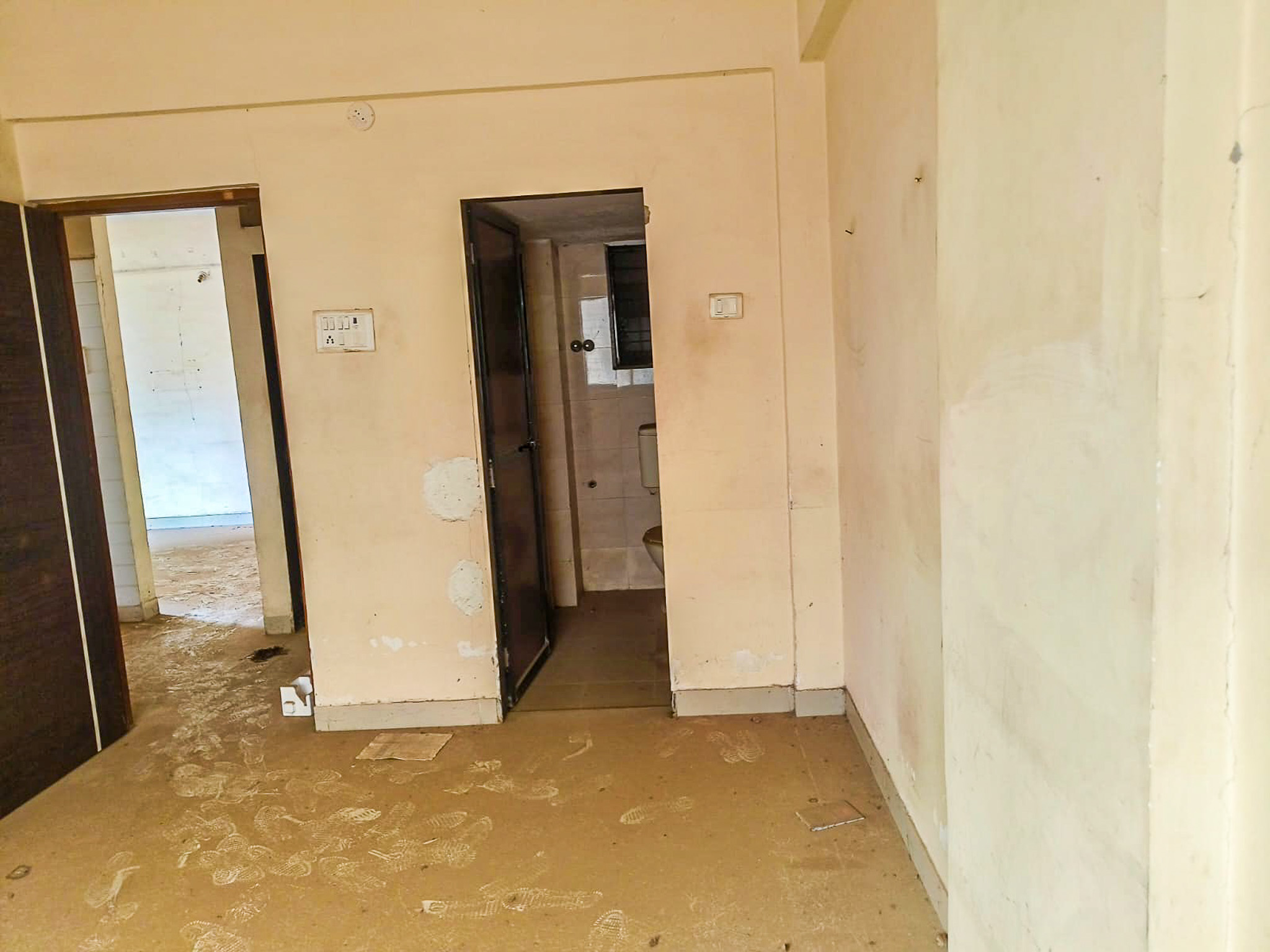 Flat for Sale in Ulhasnagar, Ulhasnagar — photo 3