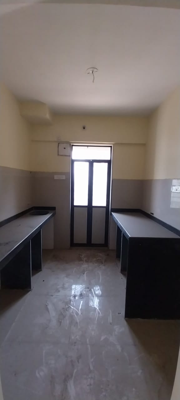 2 BHK Flat for Sale in Padle Gaon, Off. Kalyan Shilphata Road, Kalyan — photo 3
