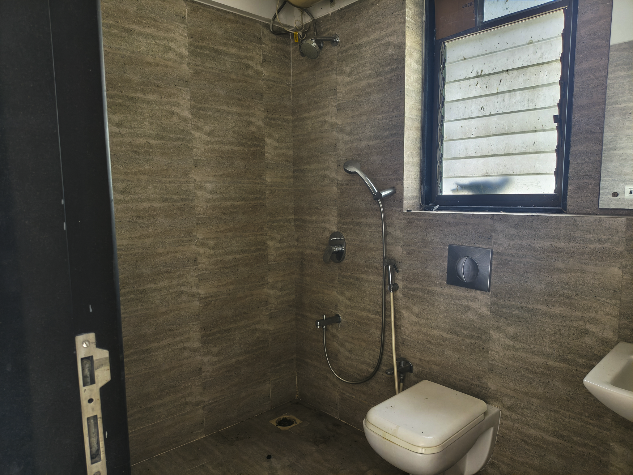 Flat for Sale in Kanakia Building known as LEVELS, Malad, Mumbai — photo 11