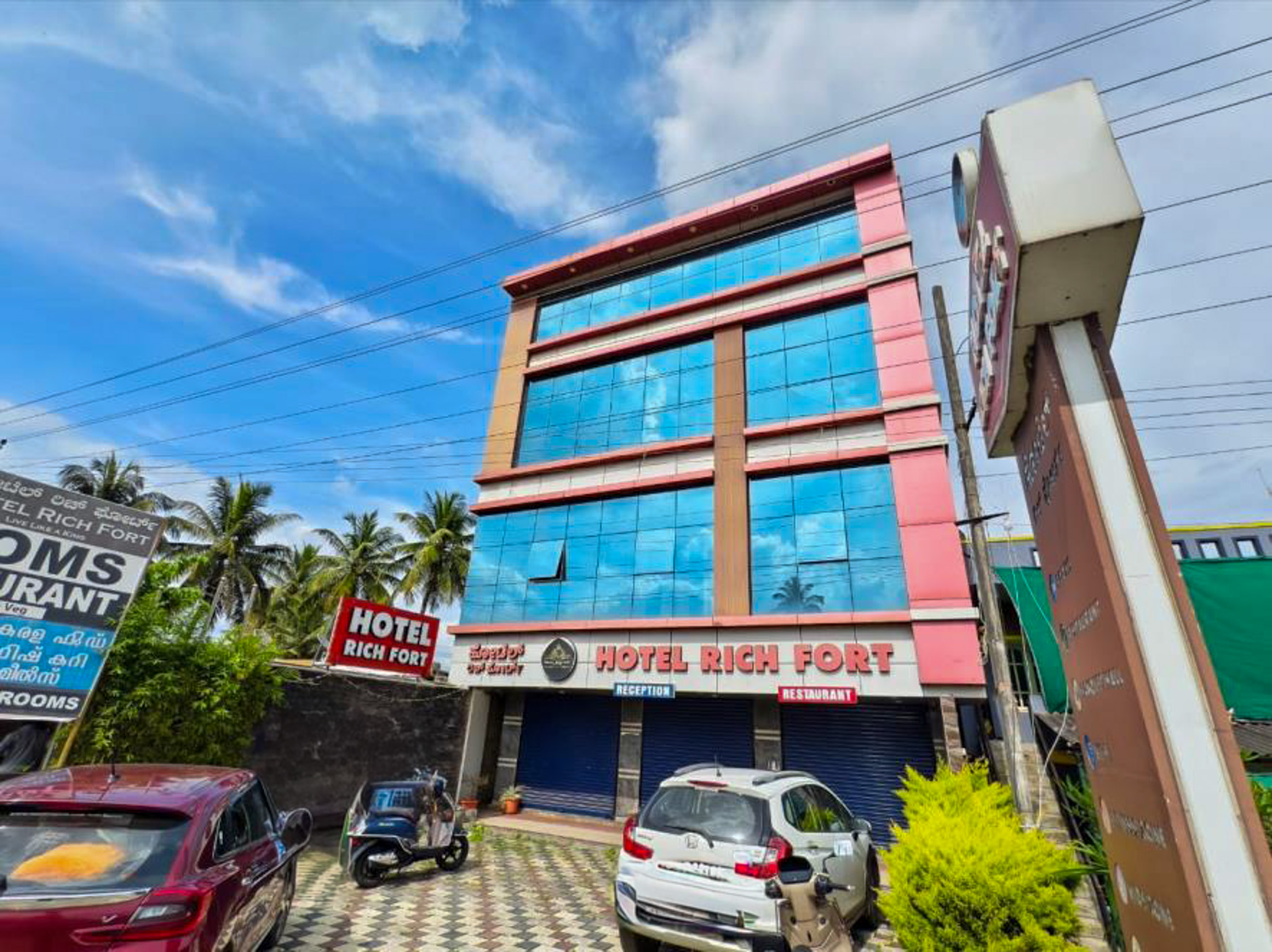 Hotel for Sale in BYLAKUPPE, Periyapatna — photo 1