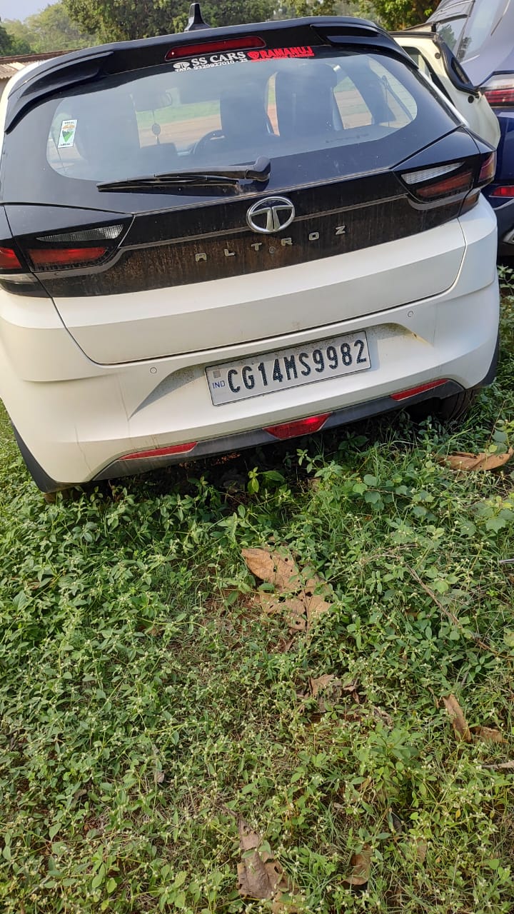 INDIVIDUAL CAR TATA ALTROZ XZ +05 1.2 P CGH 14 MS 9982 for Sale in Kunkuri — photo 2