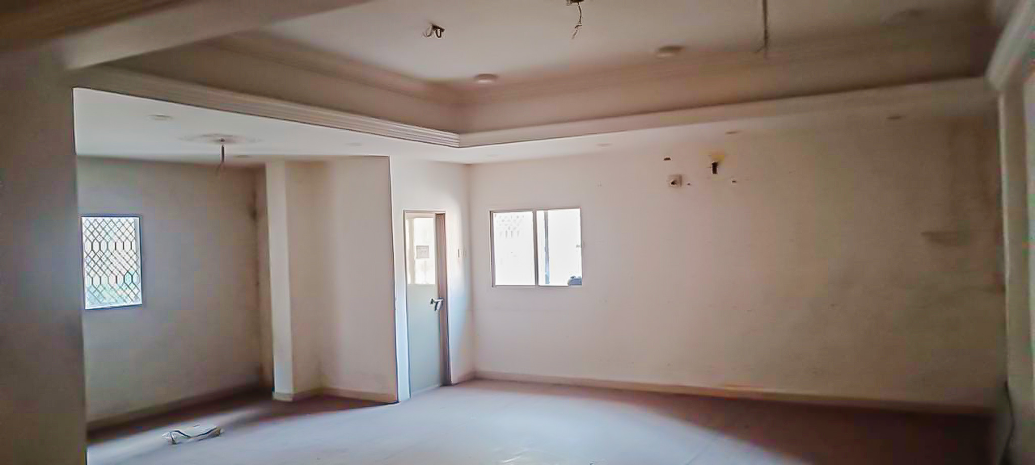 Office for Sale in Mangrani Complex, mangrani complex, kalupur, Ahmedabad — photo 1