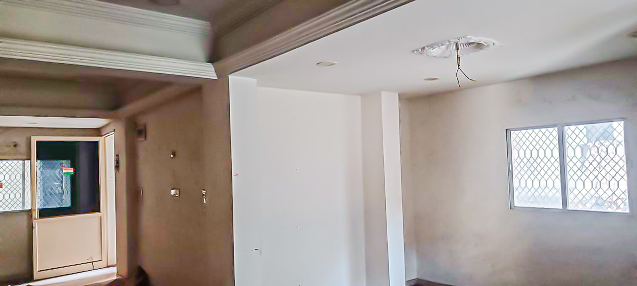 Office for Sale in Mangrani Complex, mangrani complex, kalupur, Ahmedabad — photo 3