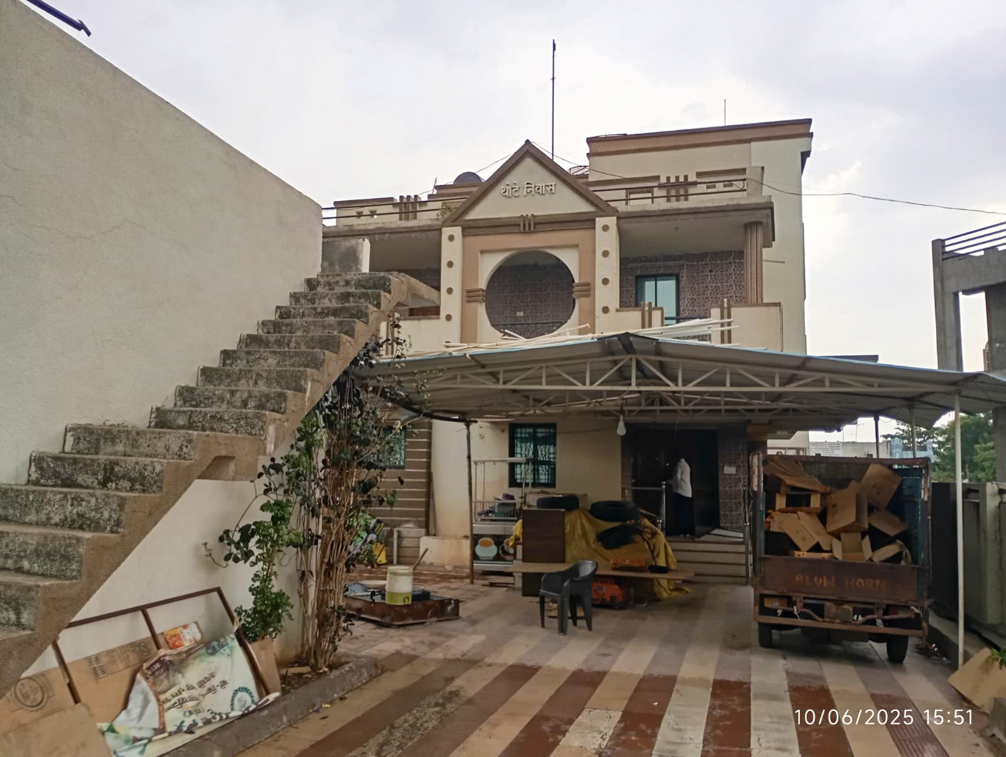 Shed with Plant and Machinery for Sale in Kalamb — photo 1