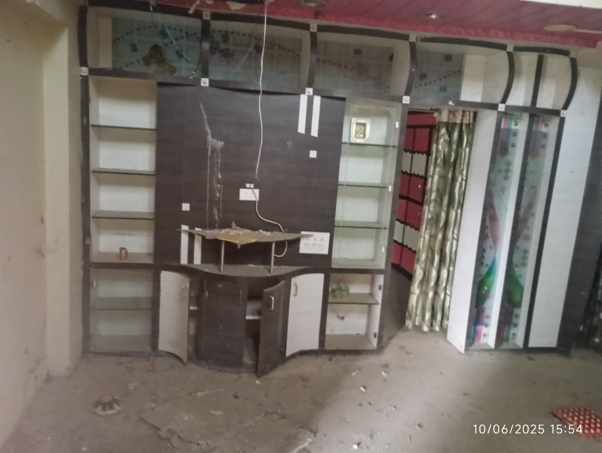 Shed with Plant and Machinery for Sale in Kalamb — photo 8