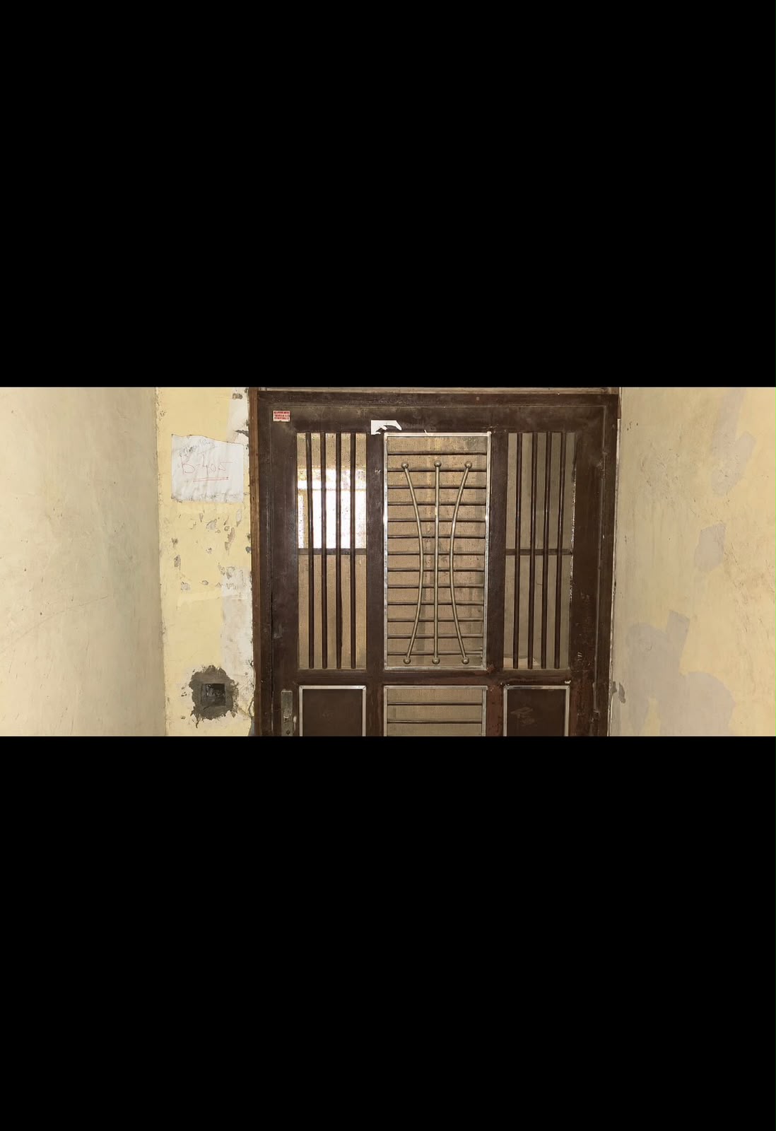 Flat for Sale in Ghaziabad — photo 2
