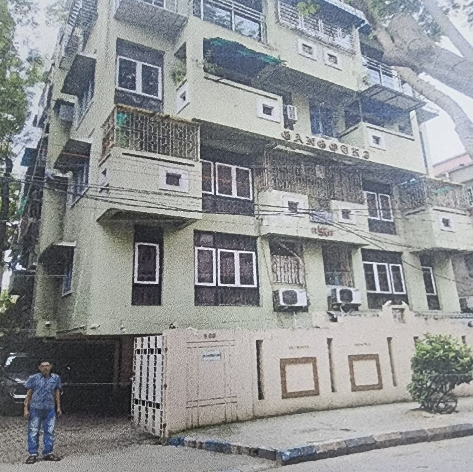 Flat for Sale in Kolkata — photo 1
