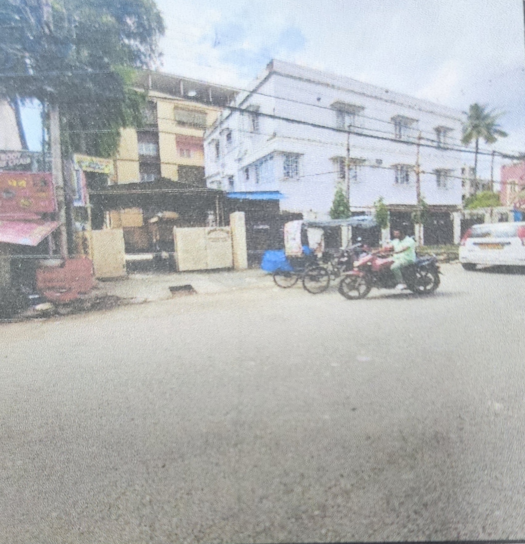 Flat for Sale in Kolkata — photo 1