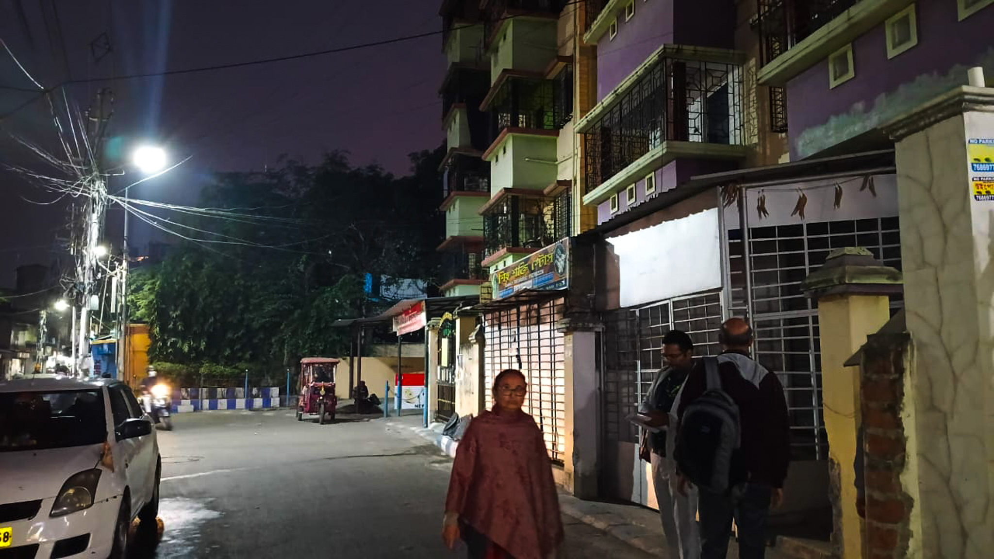 Flat for Sale in Kolkata — photo 1