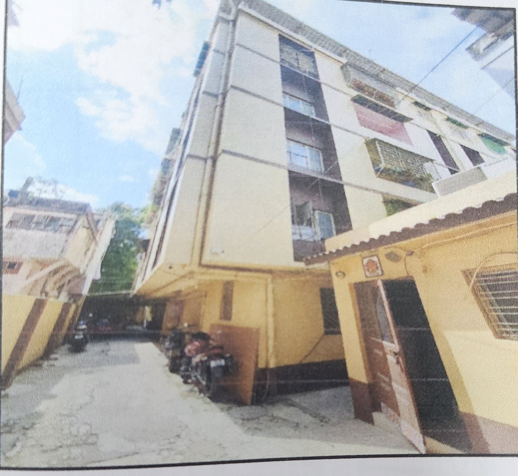 Flat for Sale in Kolkata — photo 1
