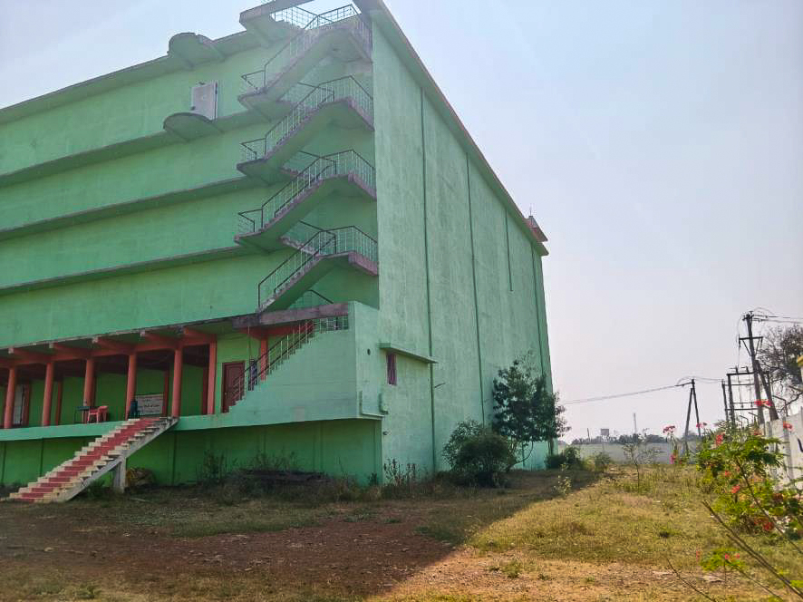 Shed with Plant and Machinery for Sale in GURAJALA, Gurzala — photo 4