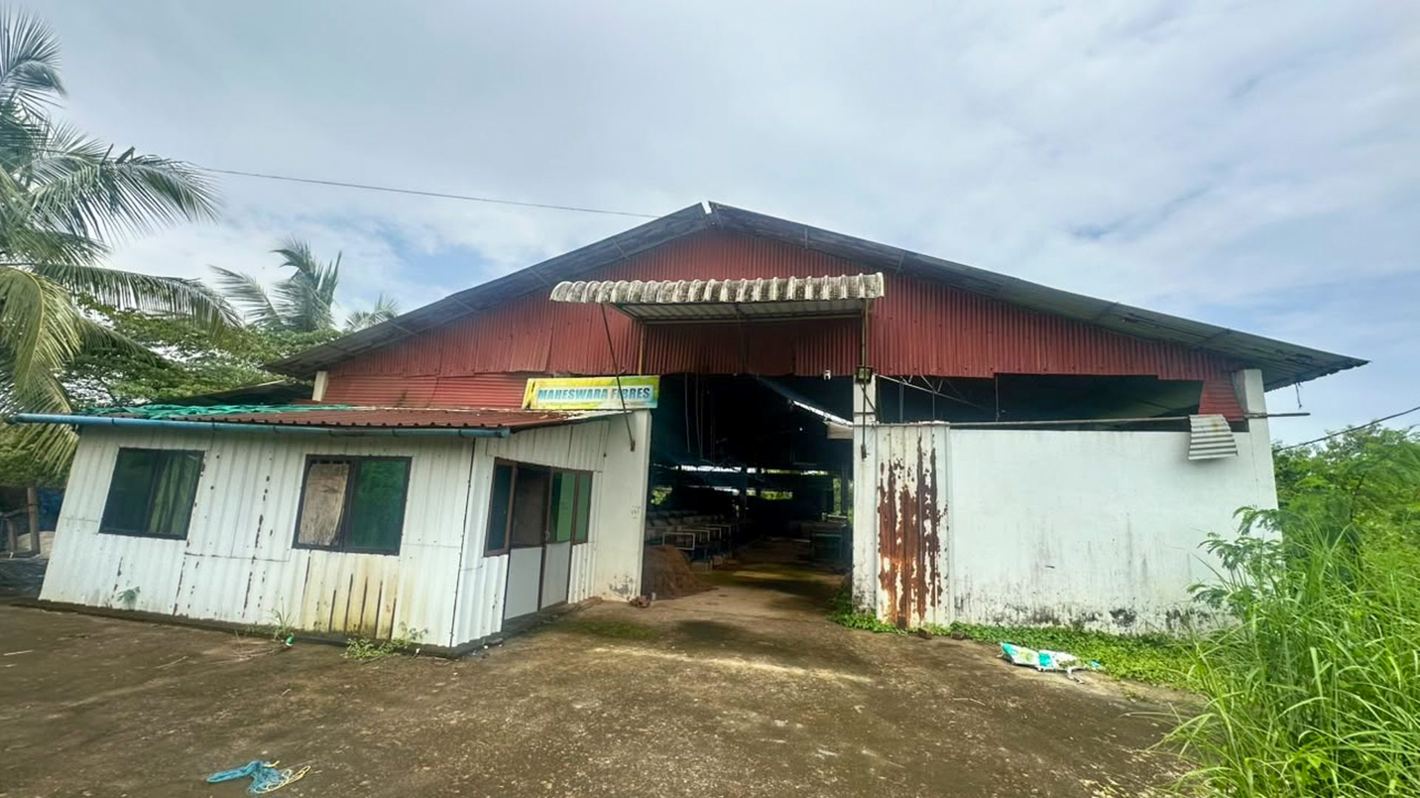Godowns for Sale in Pappinisseri village, Azhikode — photo 1