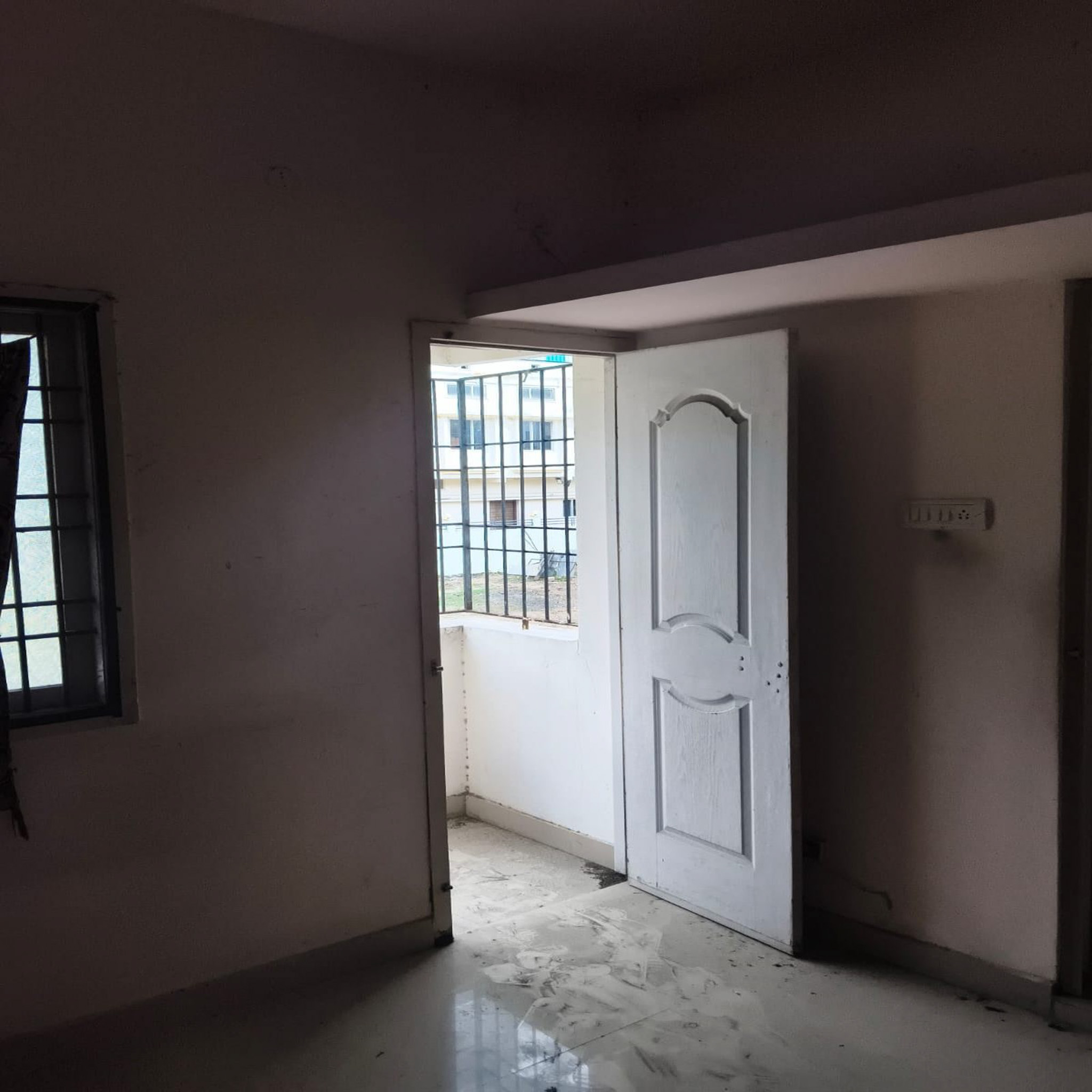 2 BHK Flat for Sale in SAKTHIVEL BUILDERS, KAYIRAMBEDU CHENNAI, Maraimalai Nagar — photo 3