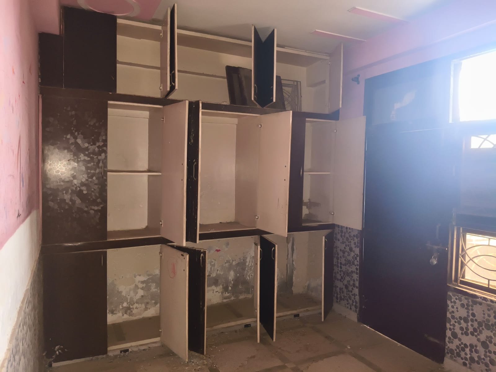 Flat for Sale in Ghaziabad — photo 3
