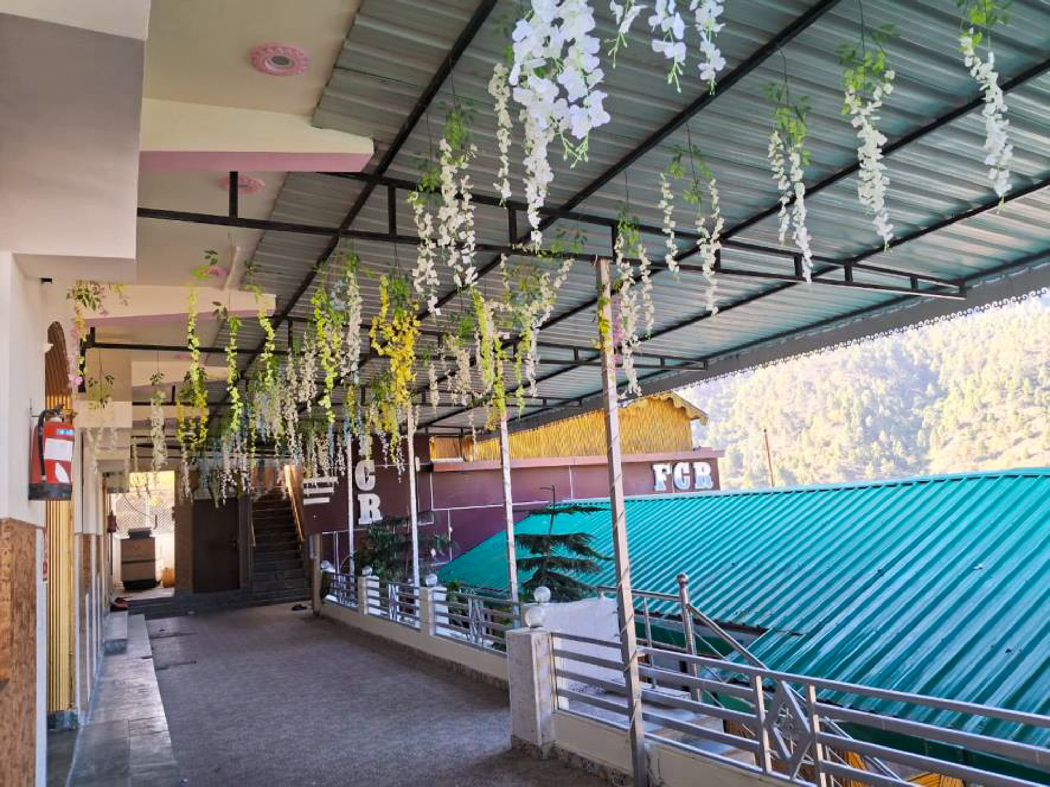Hotel for Sale in Friends Club Resort, Dharasu Marg chamba, Chamba — photo 2