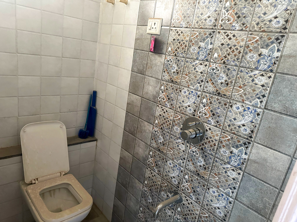 2 BHK Flat for Sale in PRATHAM PARADDISE, Narol, Ahmedabad — photo 9