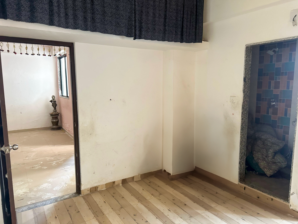 2 BHK Flat for Sale in PRATHAM PARADDISE, Narol, Ahmedabad — photo 8