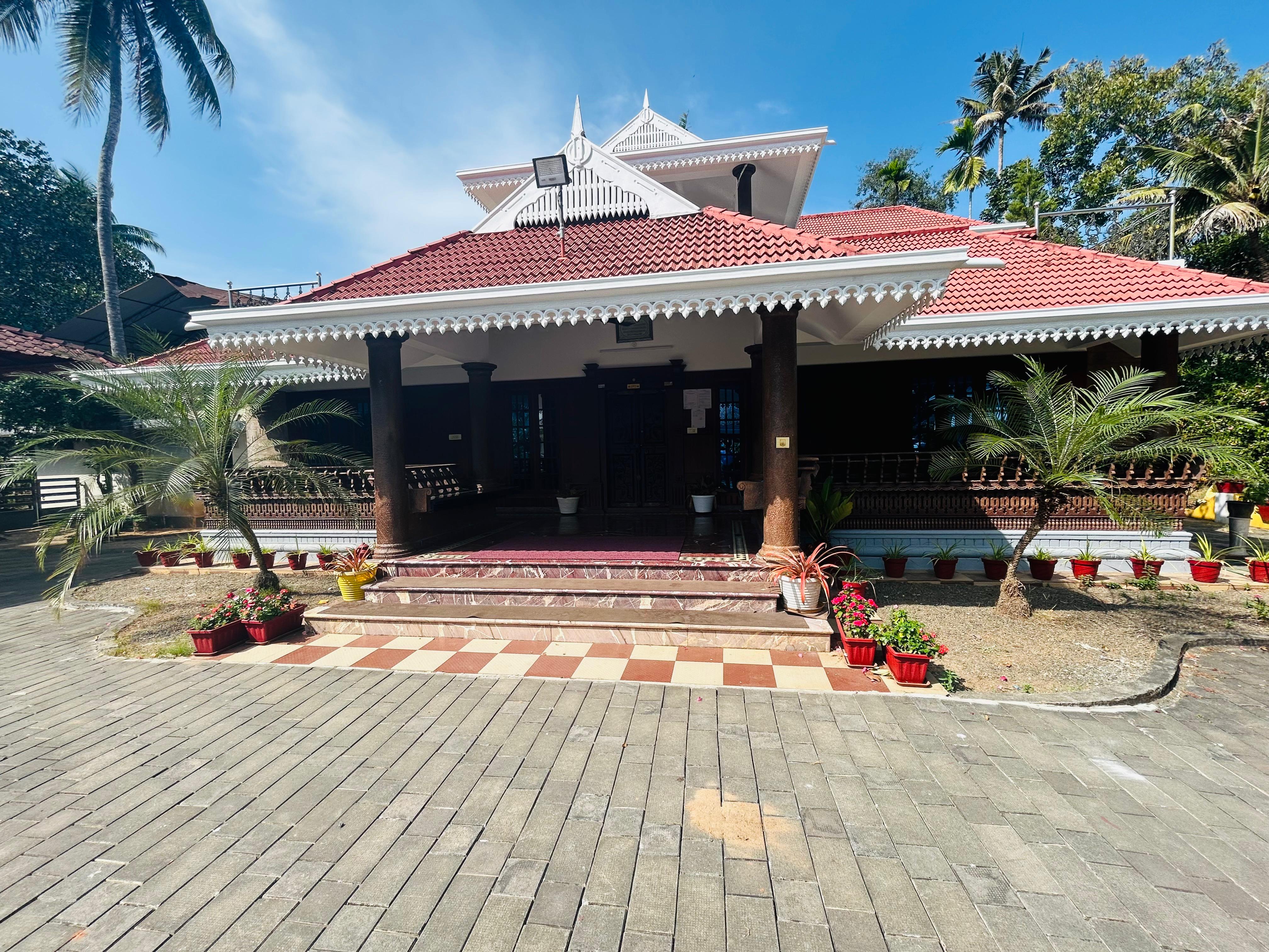 Individual House for Sale in KAIPAMANGALAM, THRISSUR, Chendrappini — photo 1