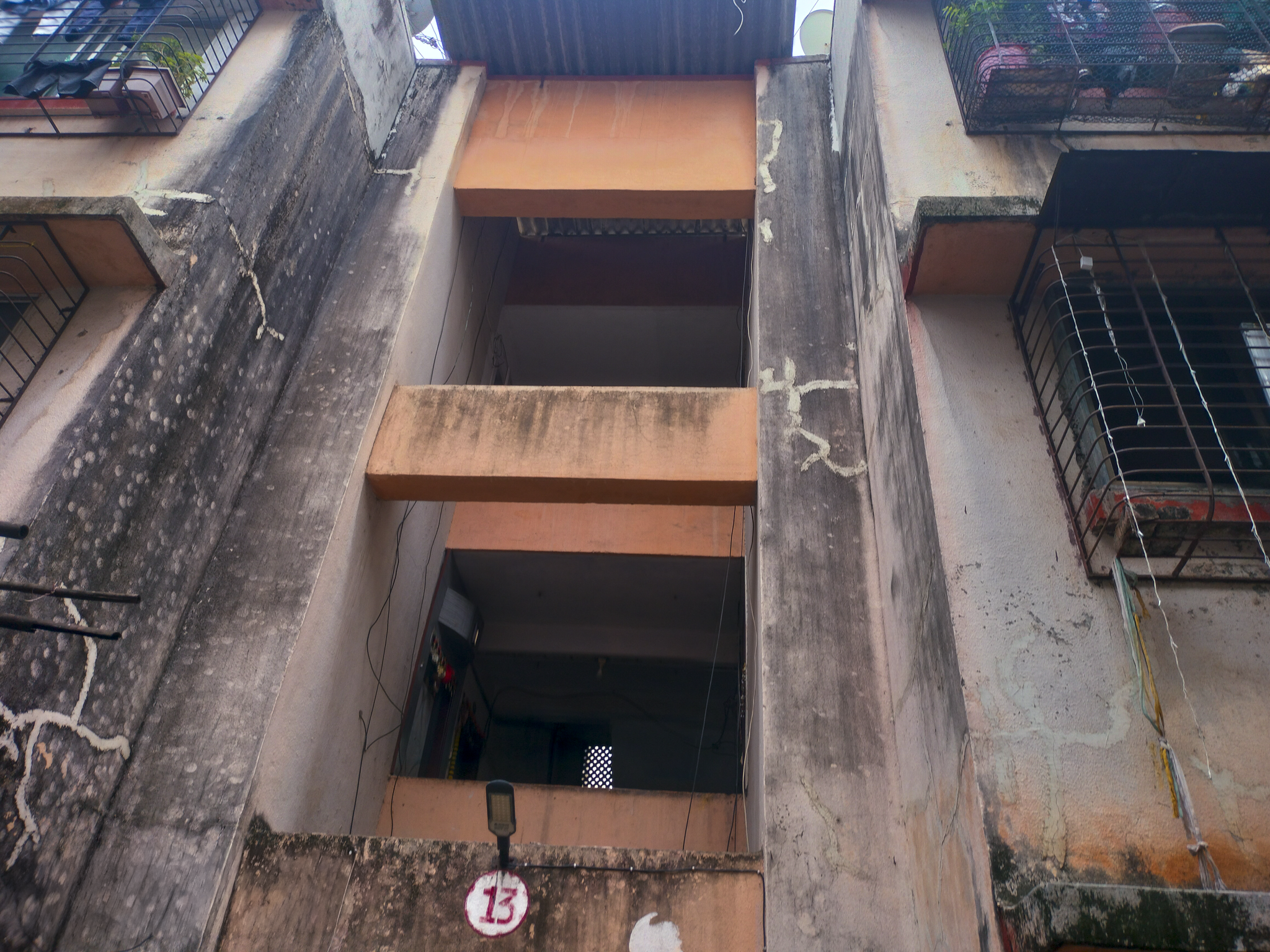 Flat for Sale in MIDDLE CLASS RESIDENTIAL AREA, Vasai Virar — photo 5