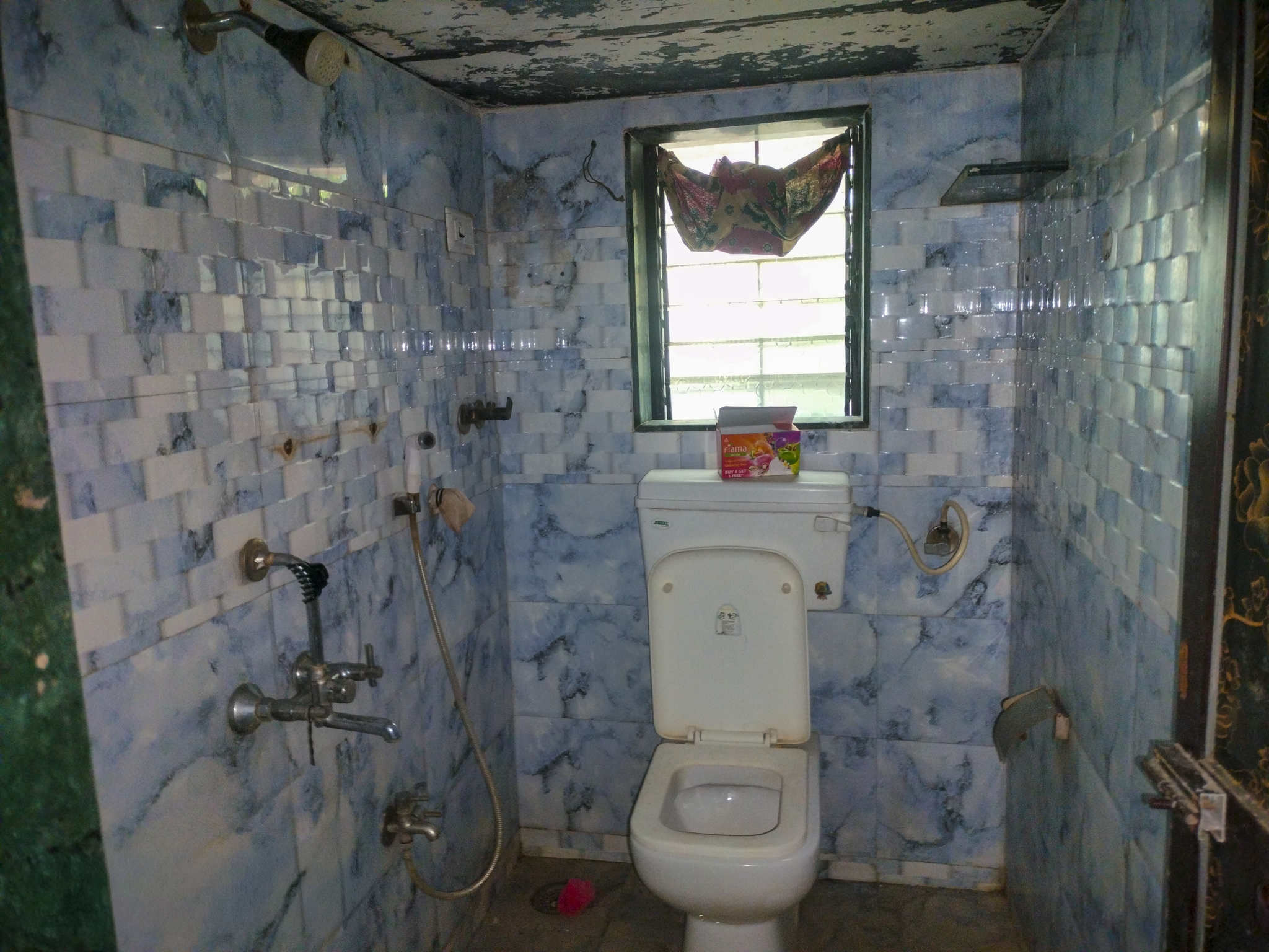 Flat for Sale in MIDDLE CLASS RESIDENTIAL AREA, Vasai Virar — photo 13