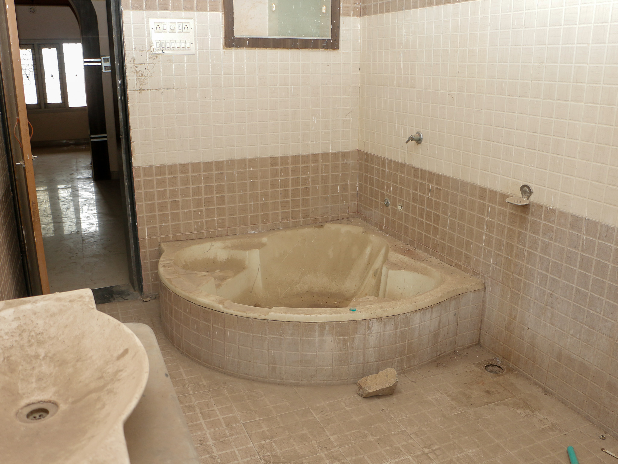 Bungalow for Sale in Oswal Colony Opp Jain Deraser, Jamnagar — photo 8