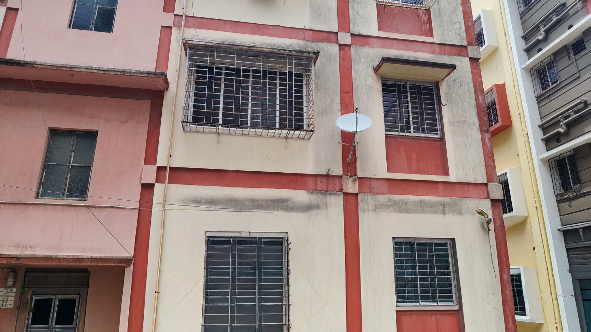 1 BHK Flat for Sale in MOHINI MAHAL, KASBA AJAYNAGAR, Kolkata — photo 1