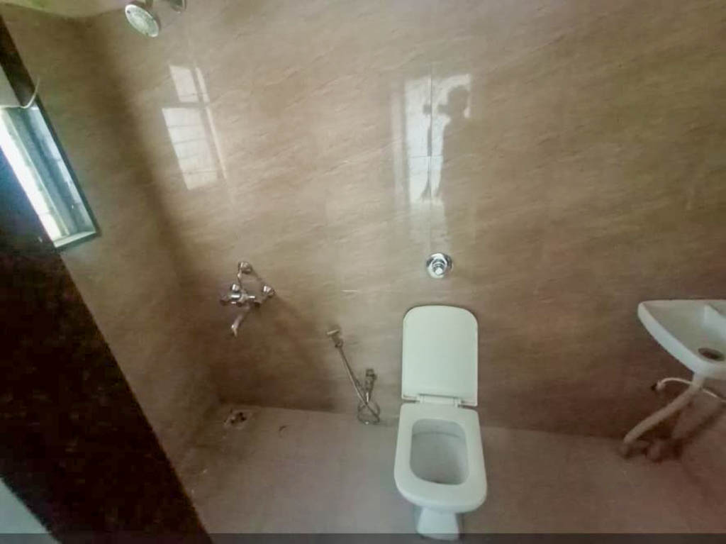 Flat for Sale in MANGALWAR PETH PUNE, Pune — photo 6