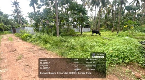 Plot for Sale in Alur — photo 1