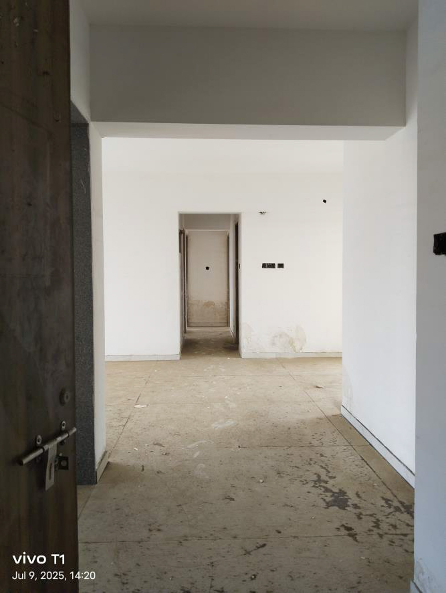 Flat for Sale in Mumbai — photo 1