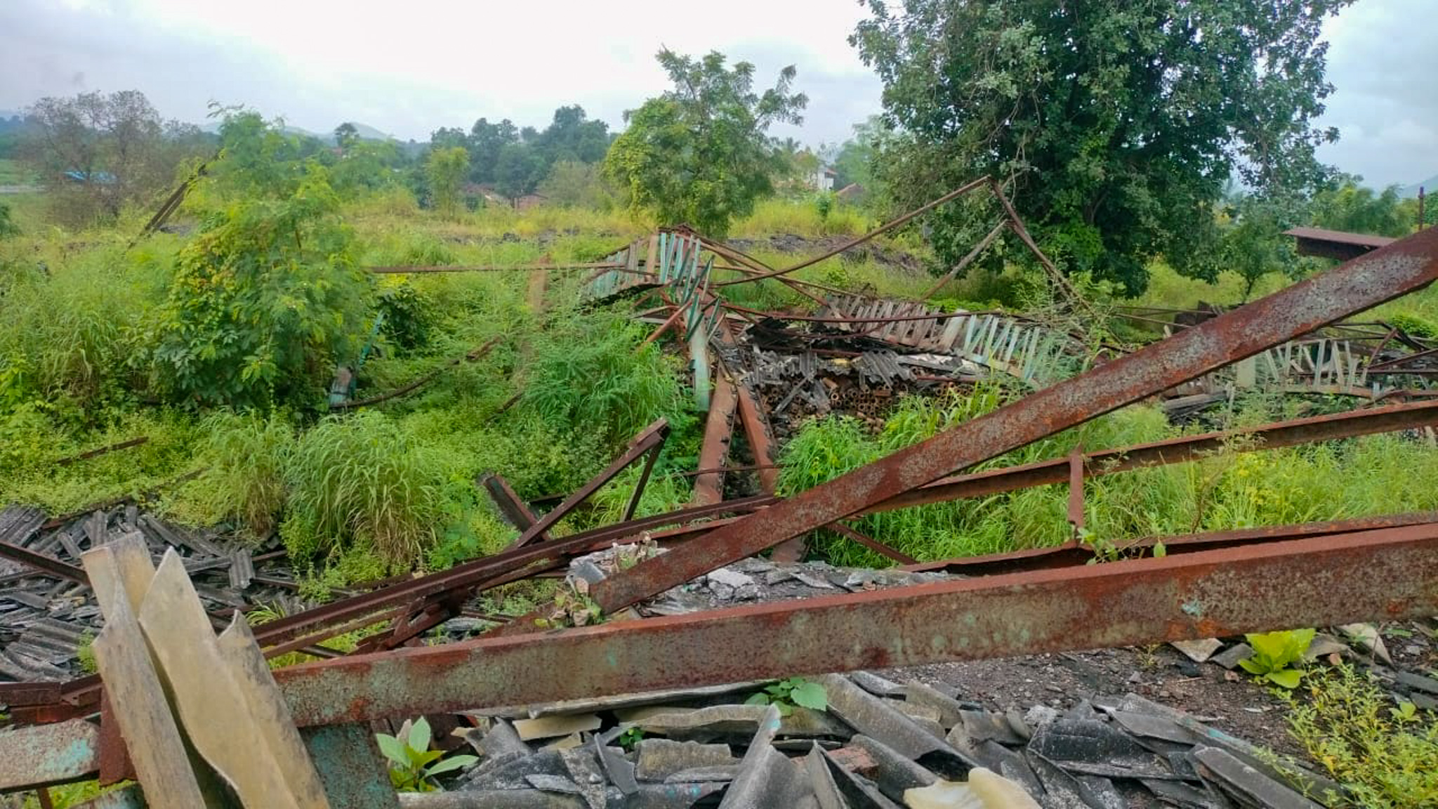Industrial Plot with Factory Building for Sale in Biloshi, Vada — photo 9